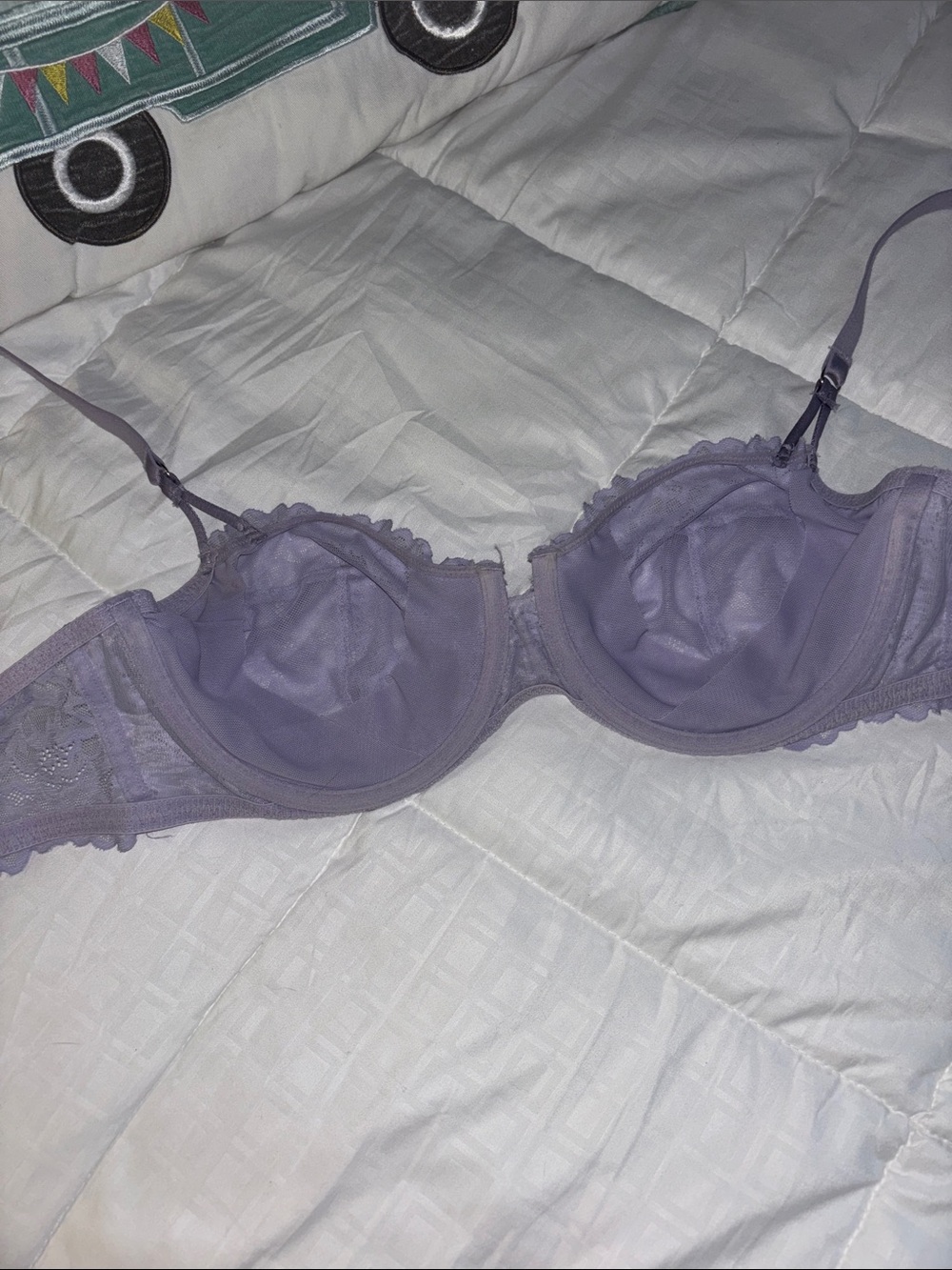 Gorgeous Periwinkle Lavender Lace Underwire Bra 38B